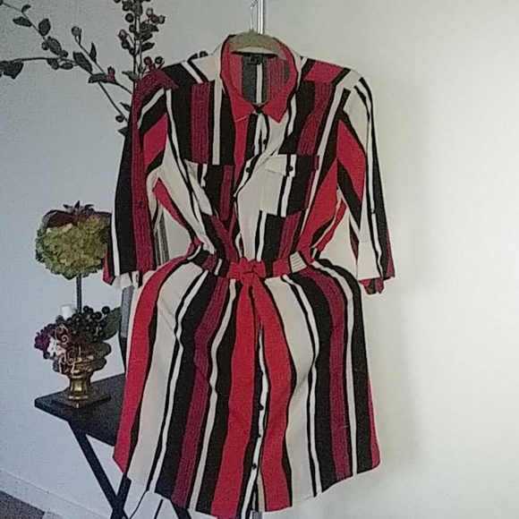 Dress - Picture 3 of 5